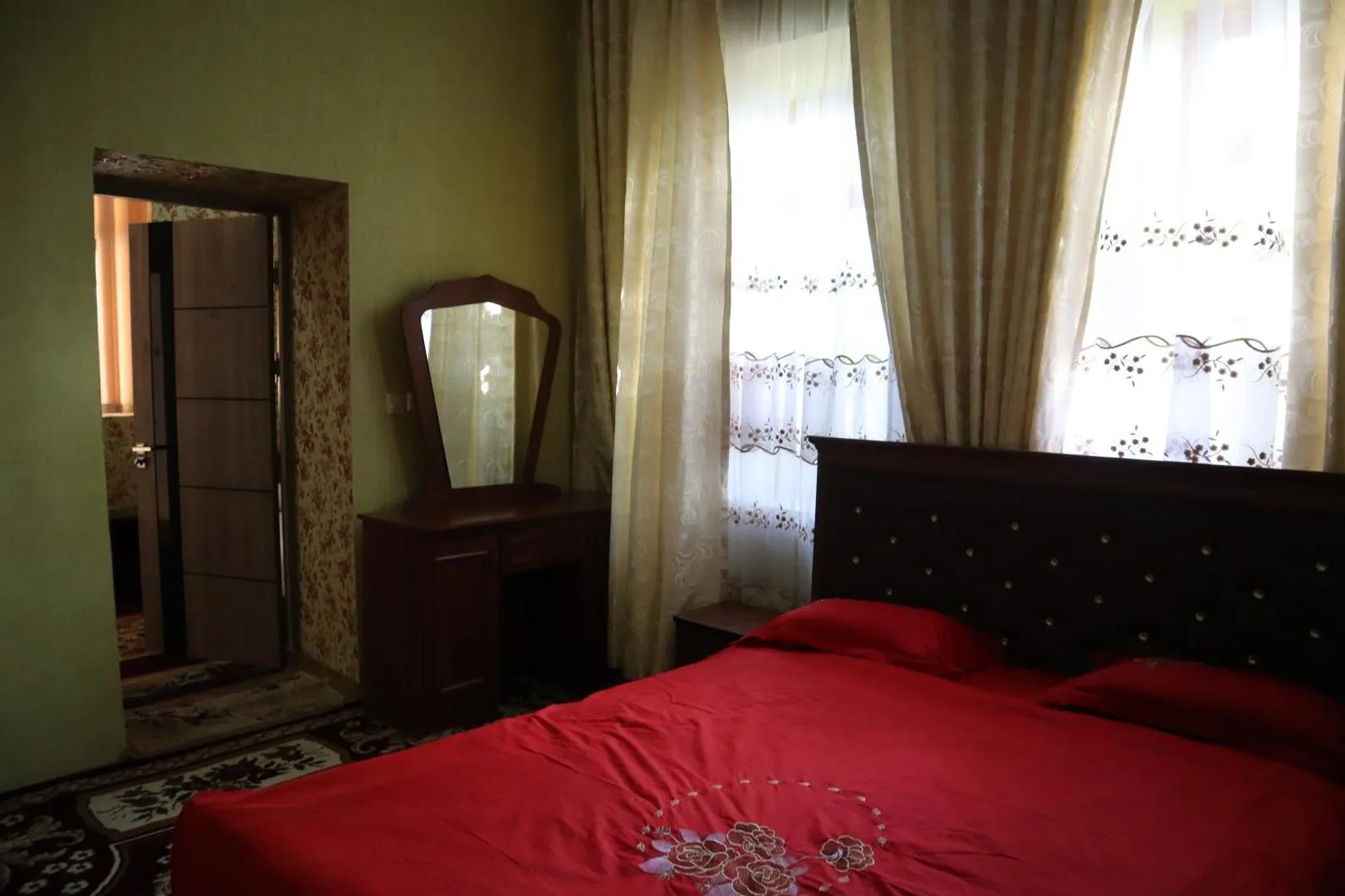 Nasrulla Samarqand Hotel