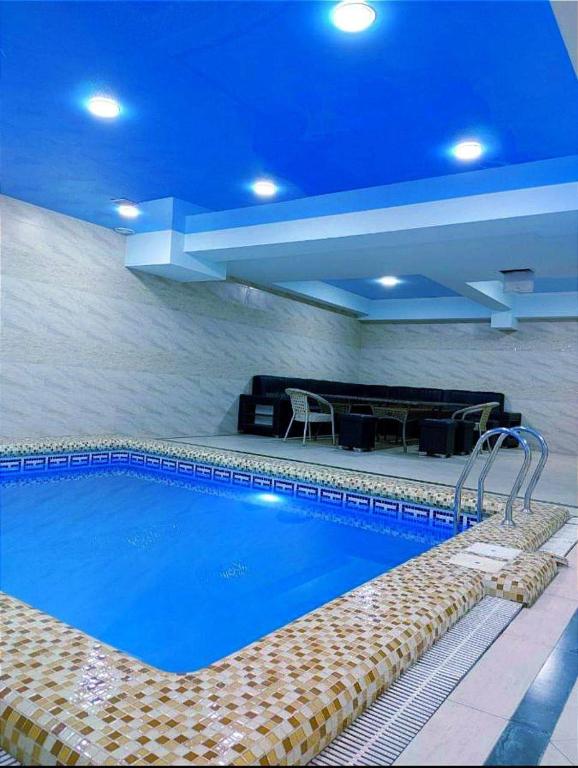 Izza Palace Hotel
