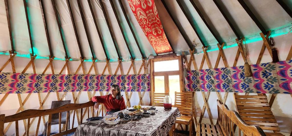 Kyzylkum Nights Camp & Family Yurt