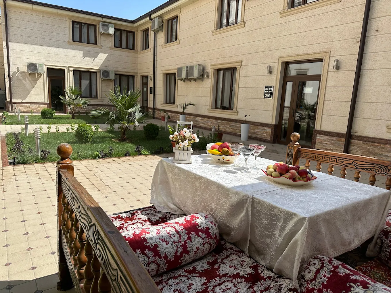 Grand Art Premium Hotel