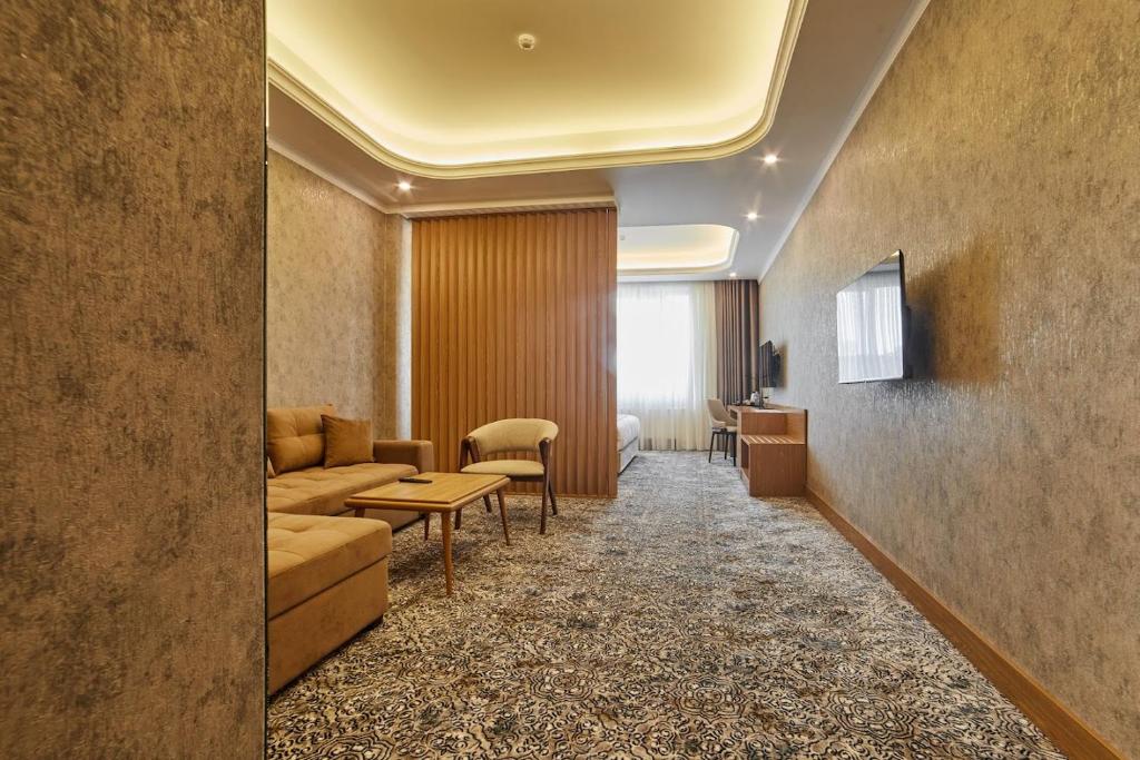 Al Anvar Hotel