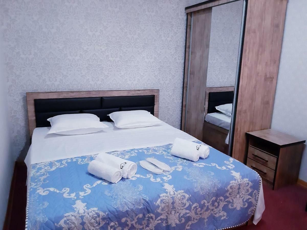Max Hostel