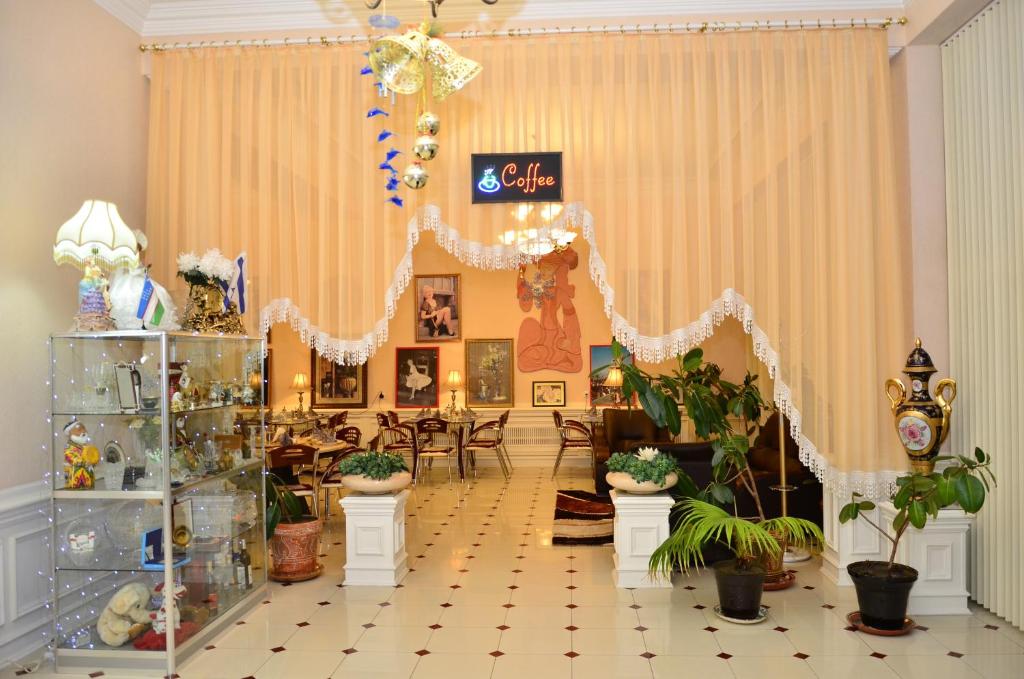 Konstantin Hotel