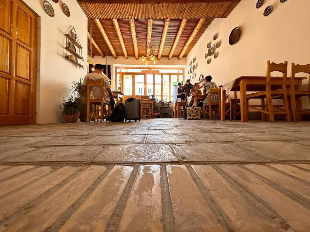 Sarrafon Guest House