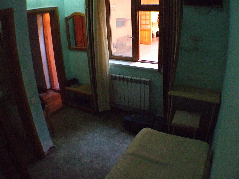 Mirza Boshi Hostel