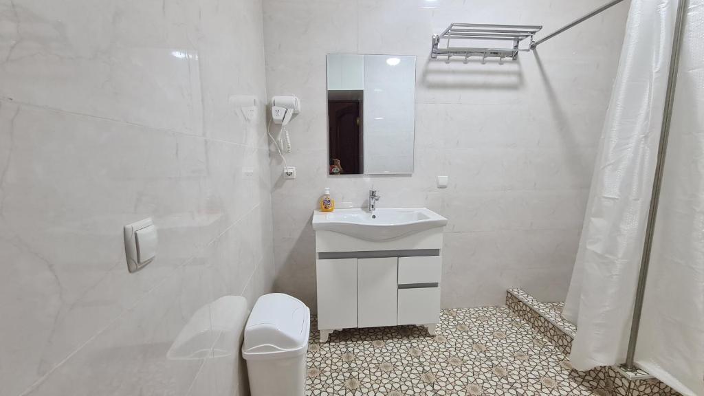Azaliya Hostel