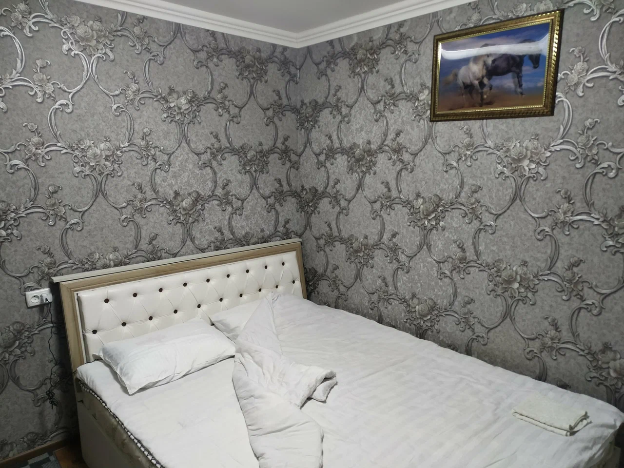 Asdiqa Hotel