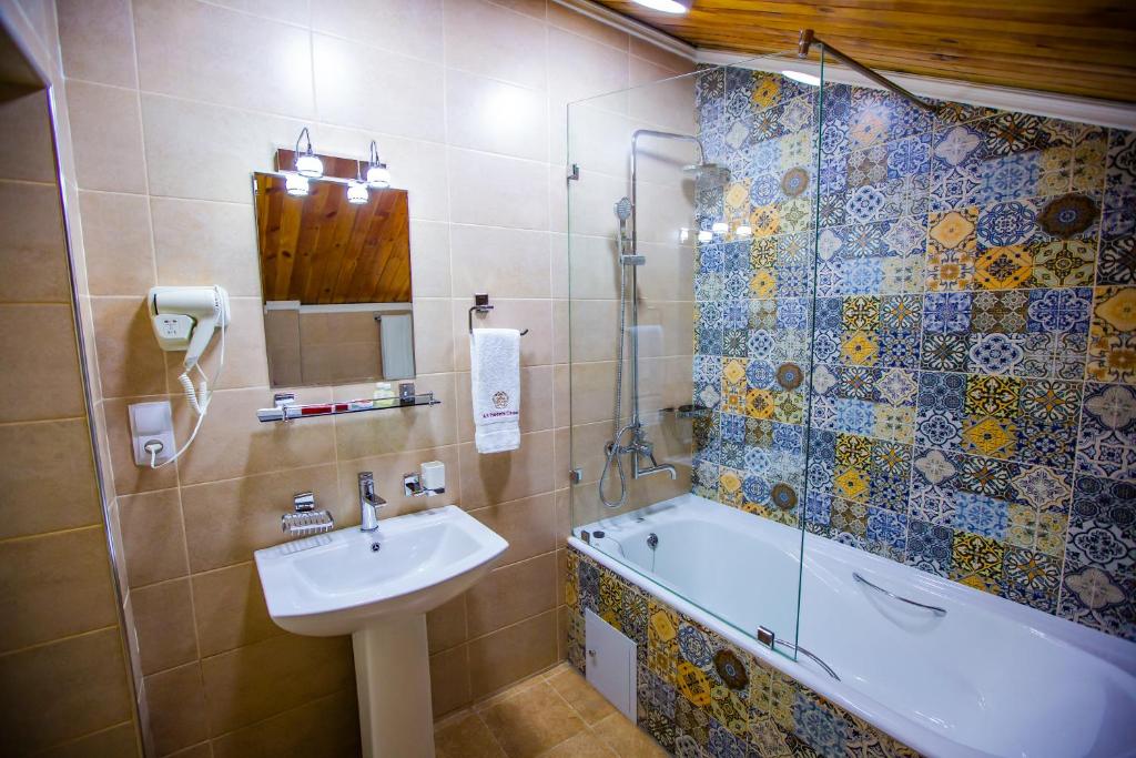 ART ECO HOTEL