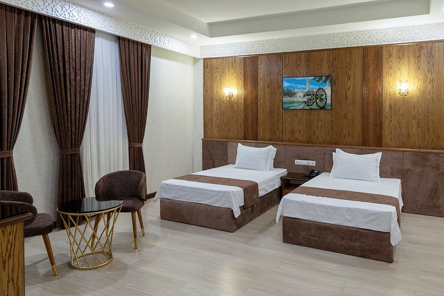 Paradise Plaza Luxury Hotel