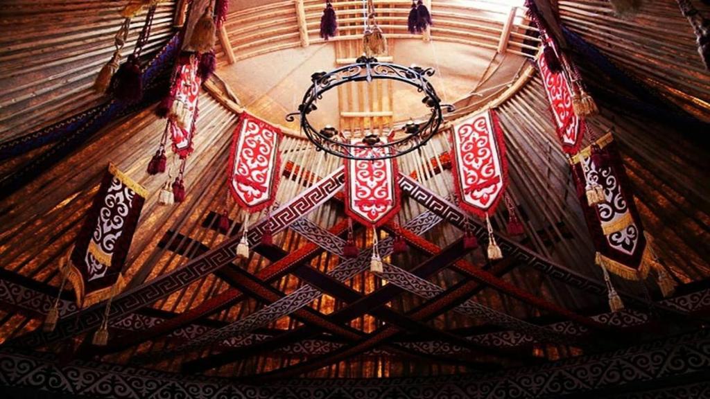 Kyzylkum Nights Camp & Family Yurt