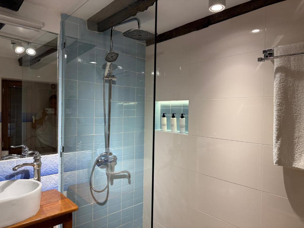 Usman Heritage Hotel