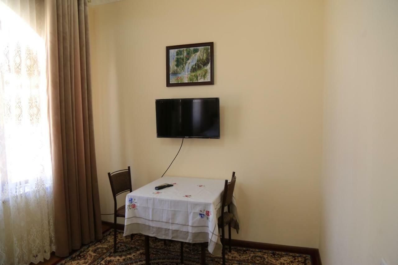 Nihol Hotel