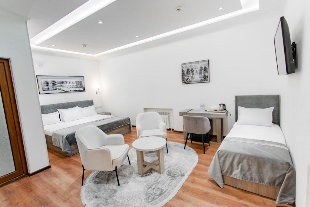 Registon Saroy Hotel