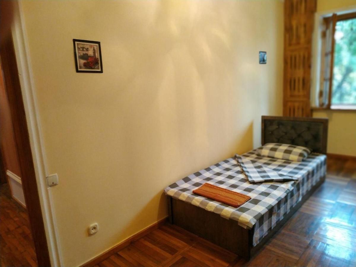 Park Bobur Apt 5x Guest House