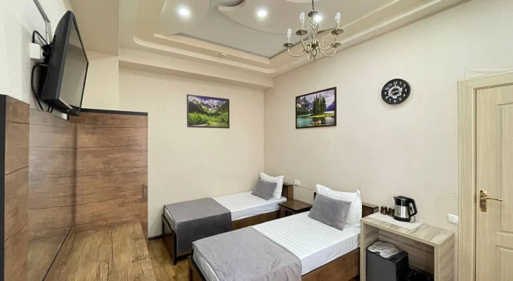 Alisher Hotel By Shosh