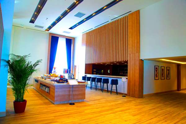 Ramada Encore By Wyndham Zomin