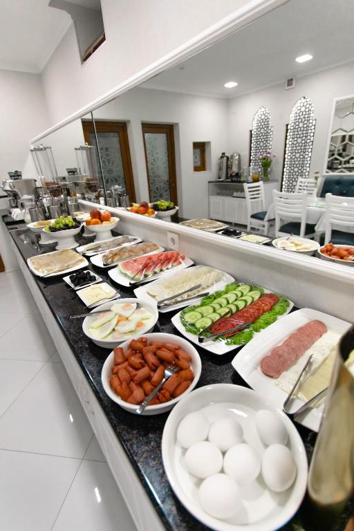Registon Saroy Hotel