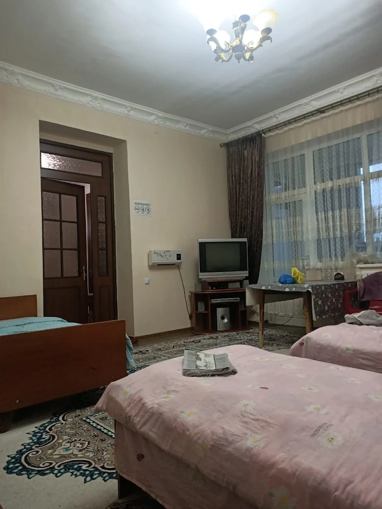 Sam Greenhouse Hostel