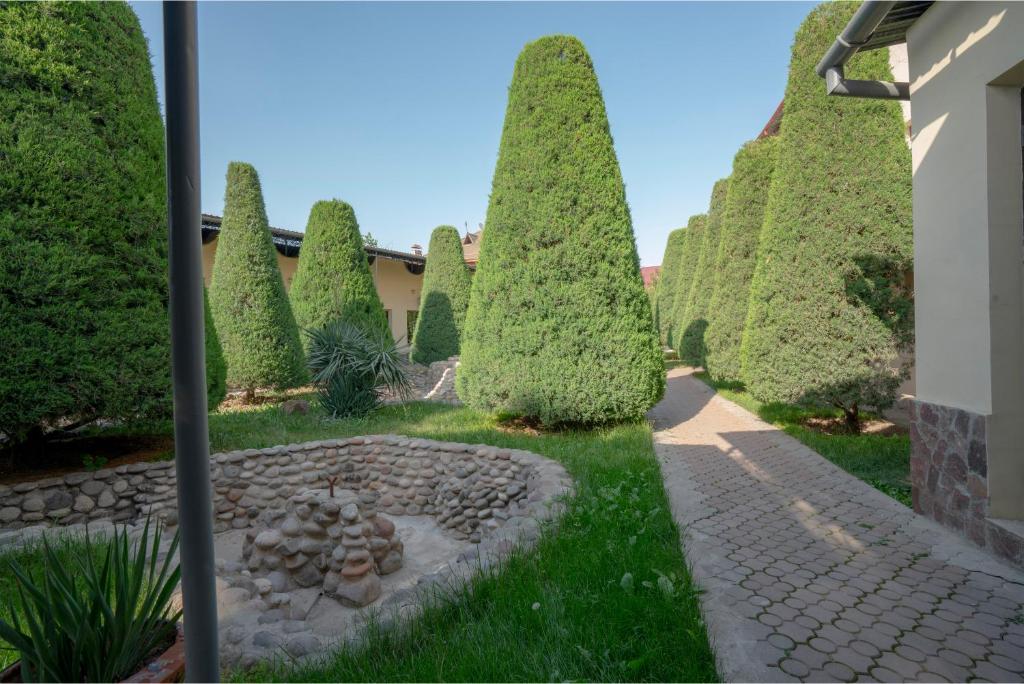 Rohat Hotel Mirobod