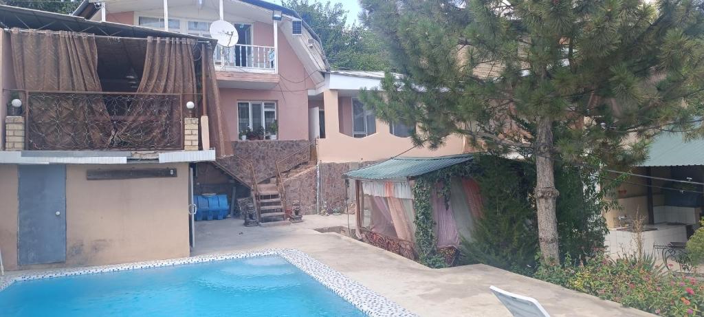 Cottage Uyut Charvak Uzbekistan