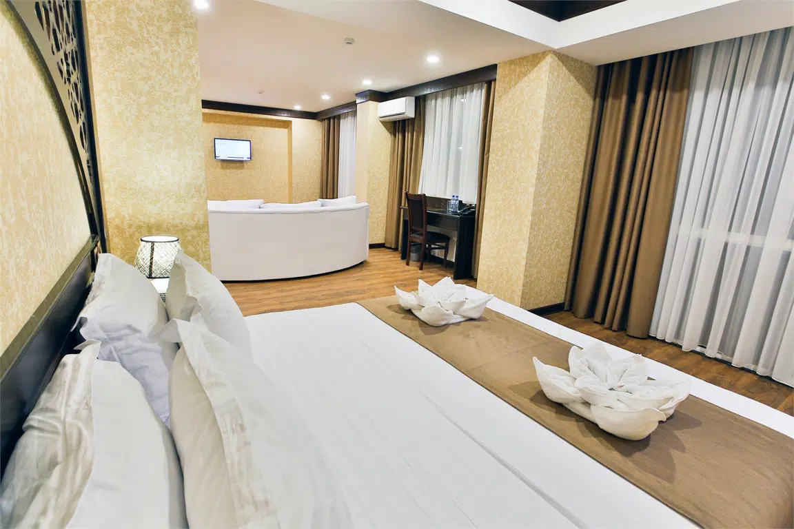 Orient Star Varahsha