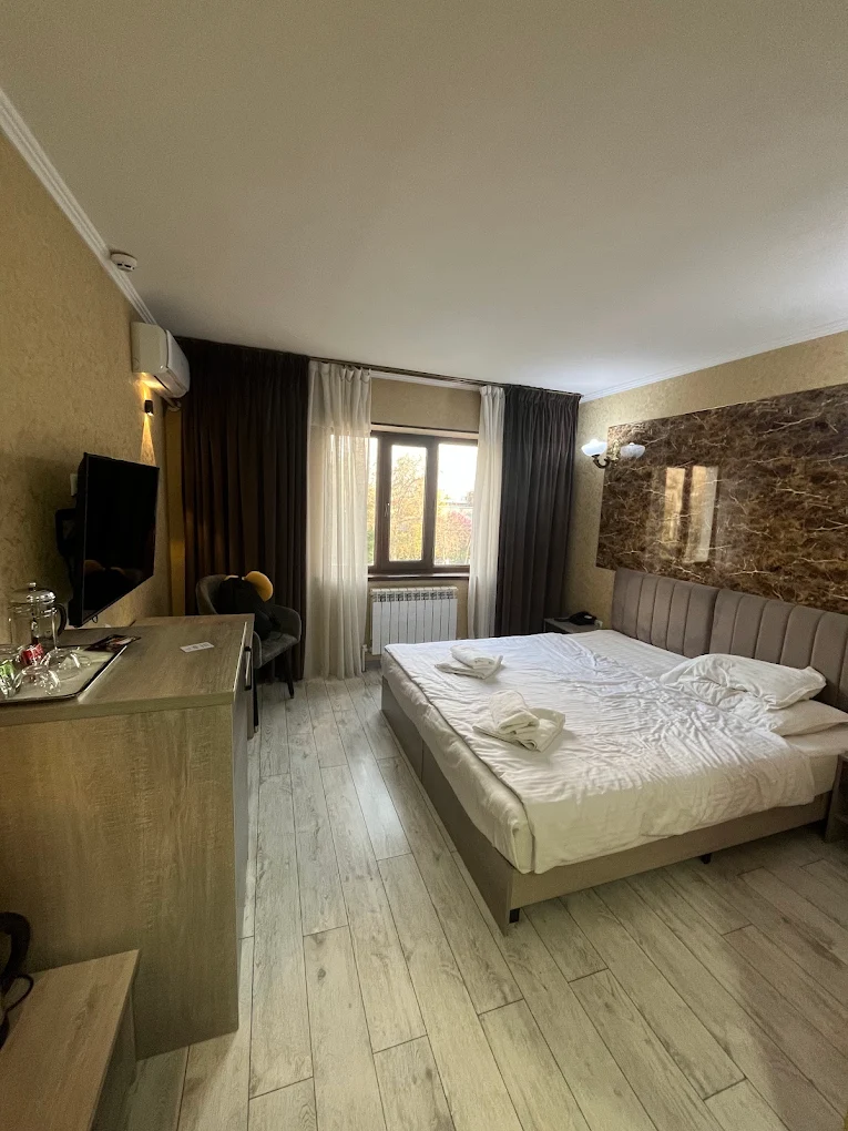 The Artist Regency Hotel