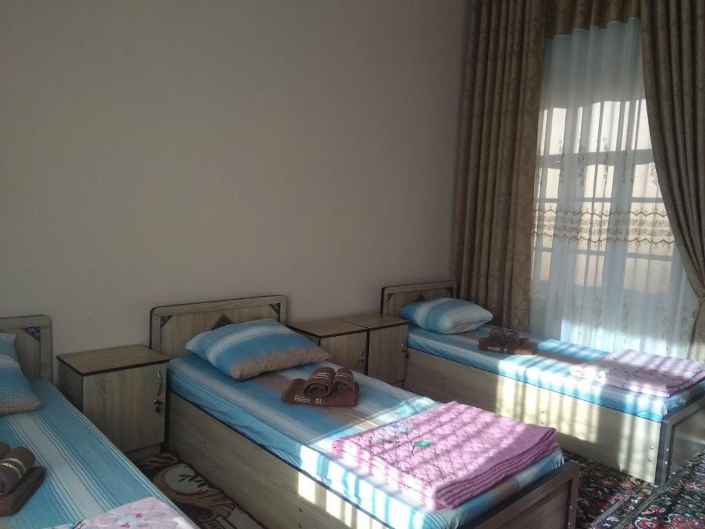 Zuhro guest House