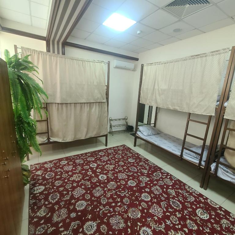 Algoritm Hostel