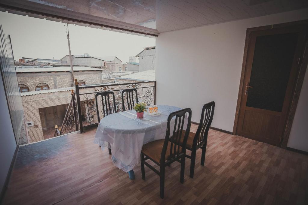 Parivash Guest House