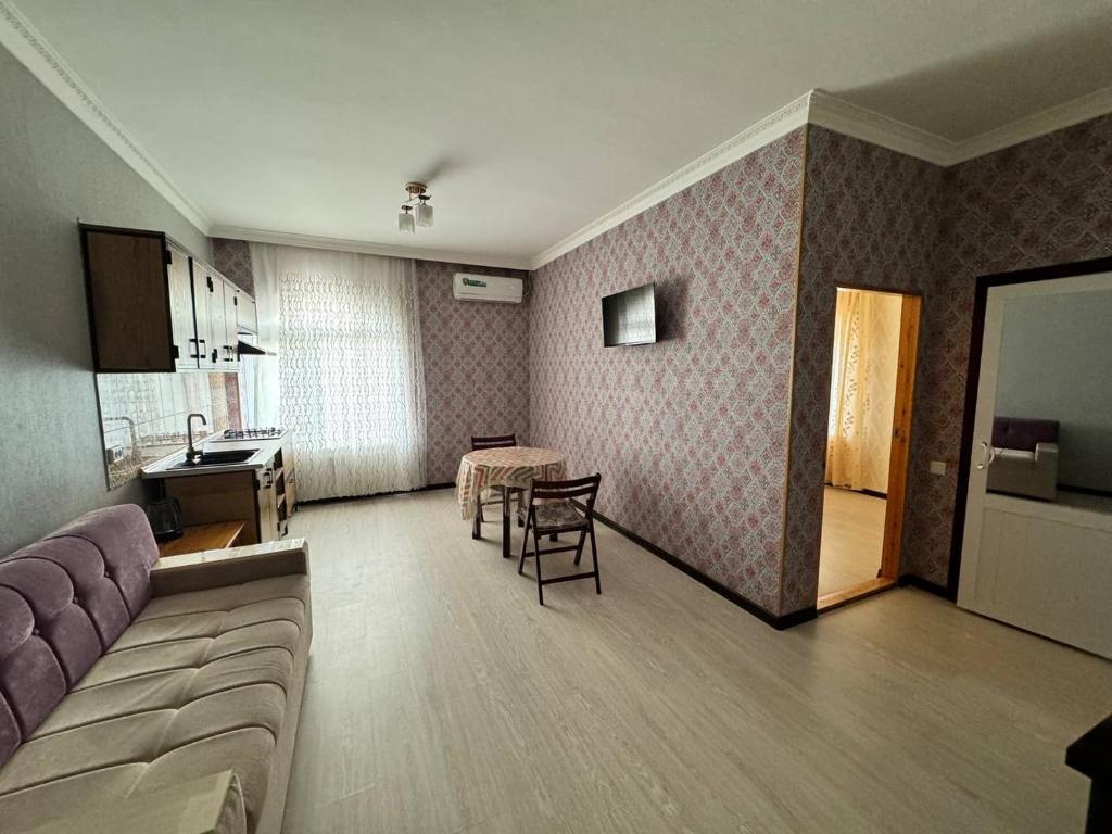 Qamar Hotel