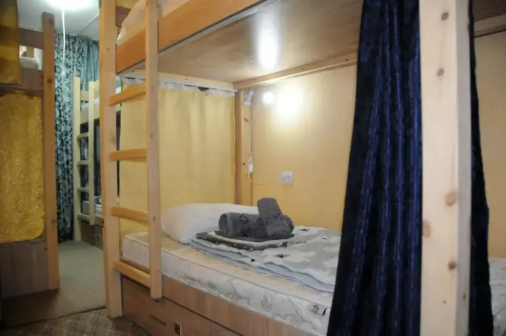 Art Anor Hostel and Apartments