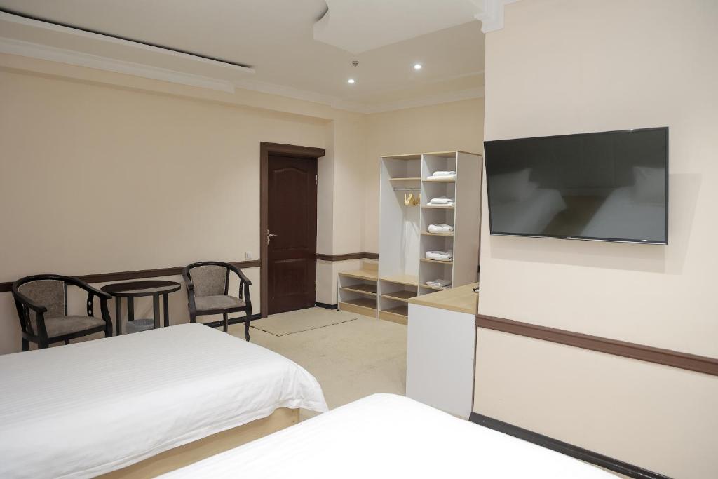 Hotel Grand Royal