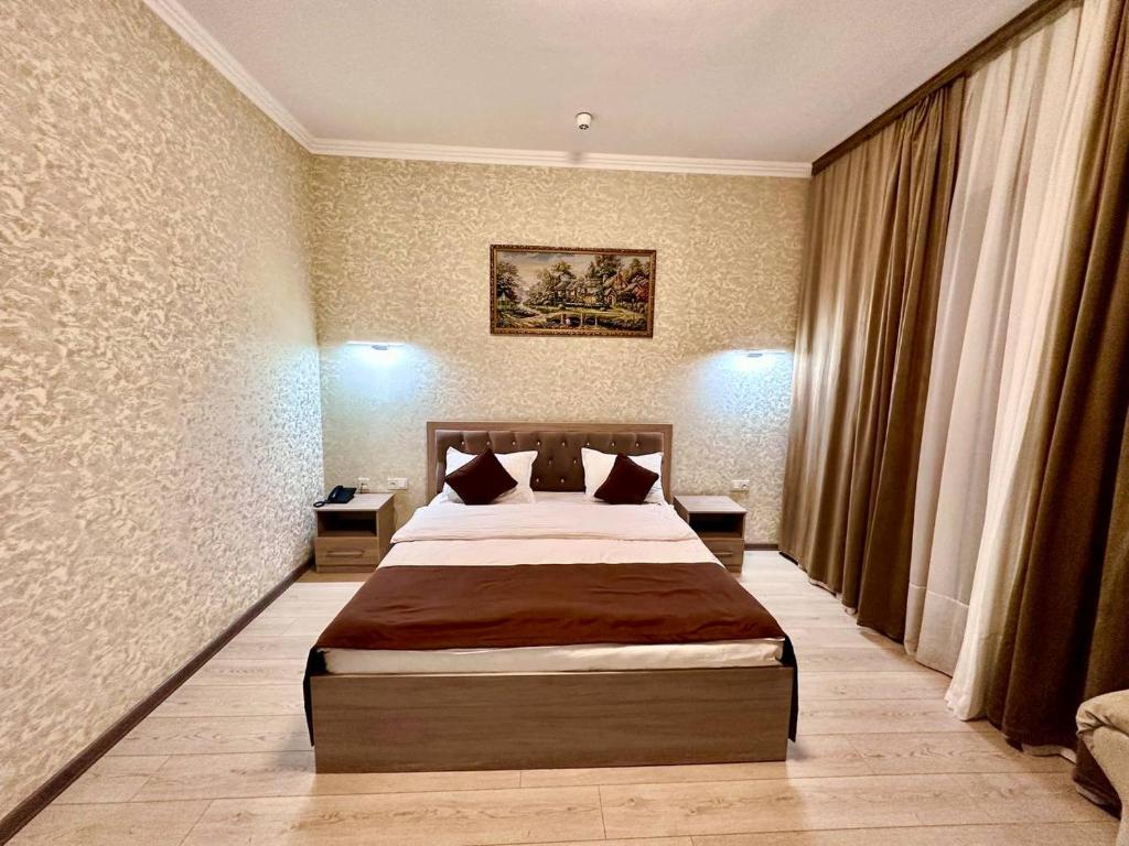 Izza Palace Hotel