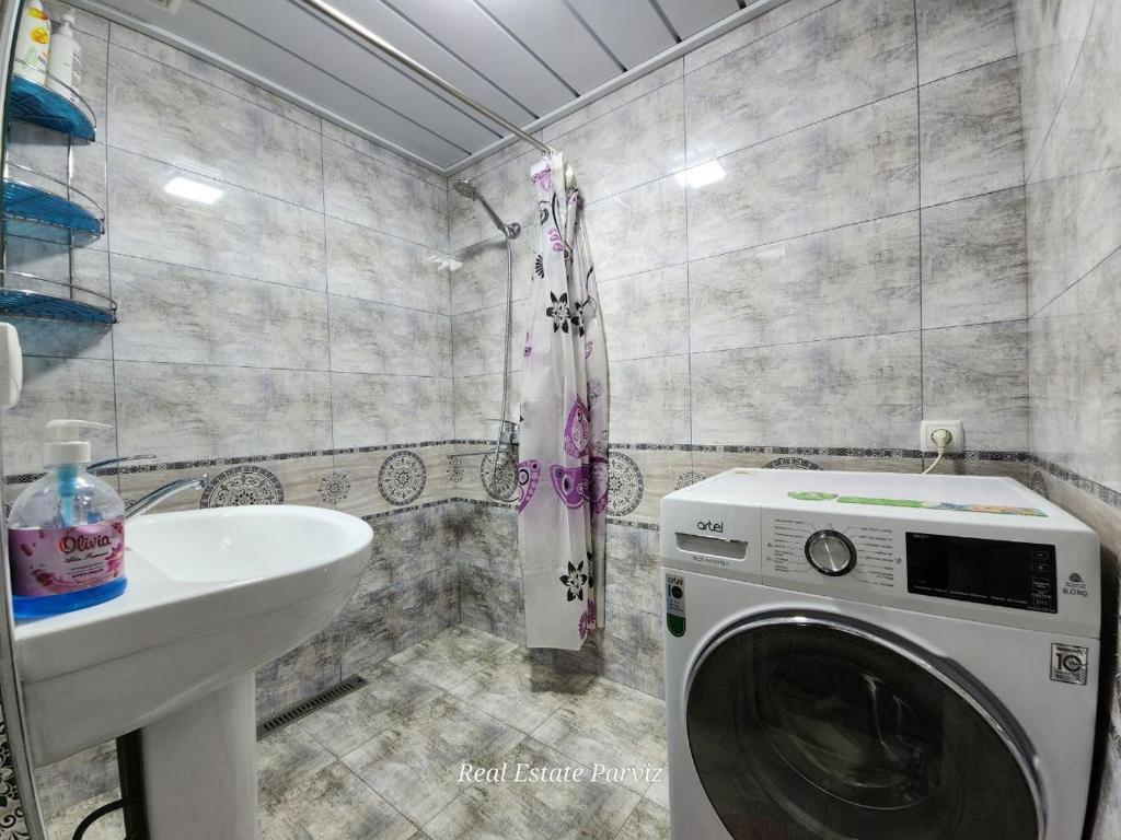 Backpackers House