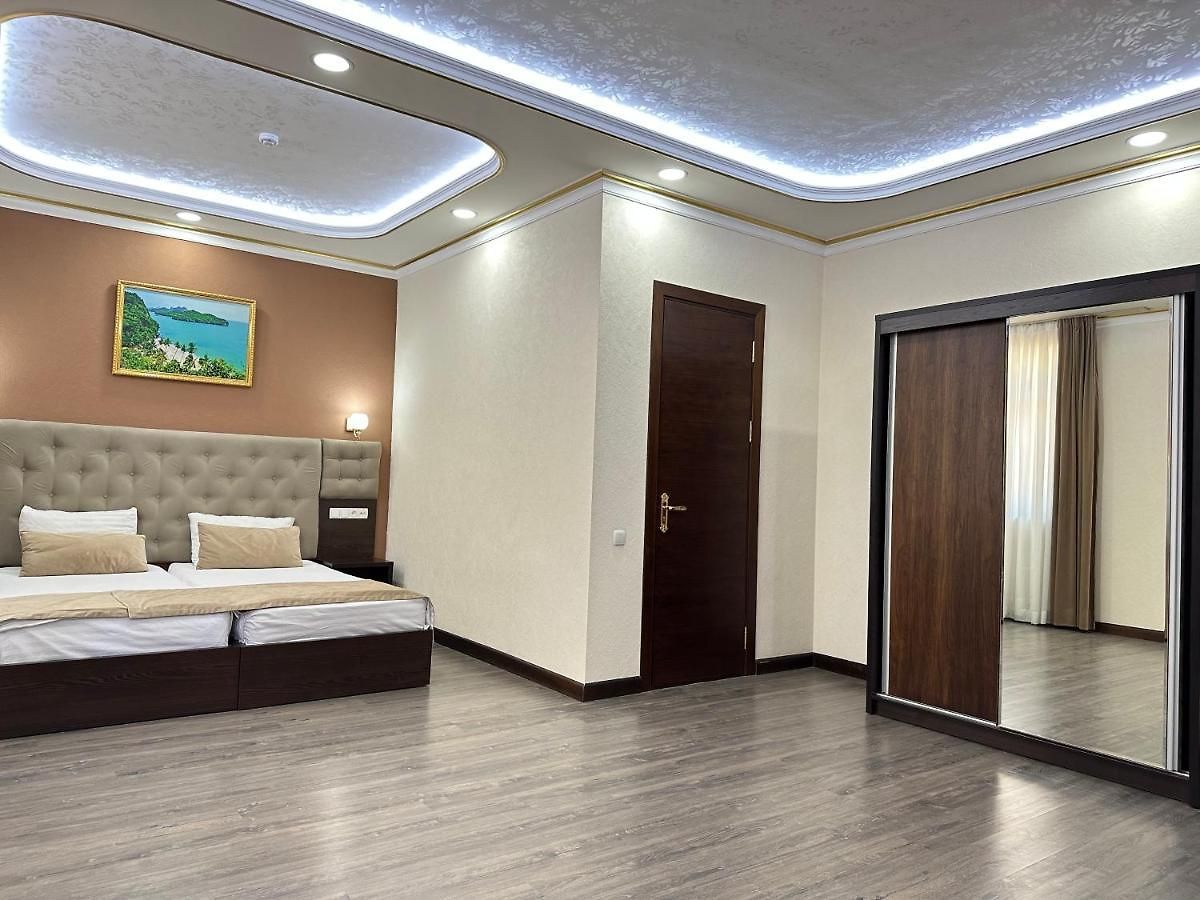 The Grand Art Hotel