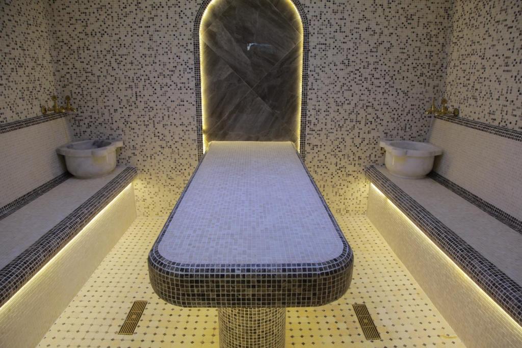 Unique Hotel