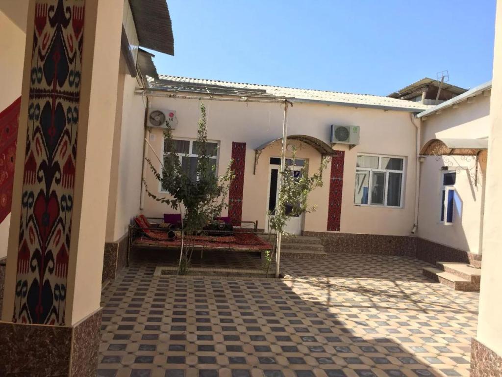 Tohir Ota guest house