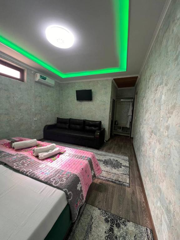 Hotel Guest House GOLDEN DEGREZ
