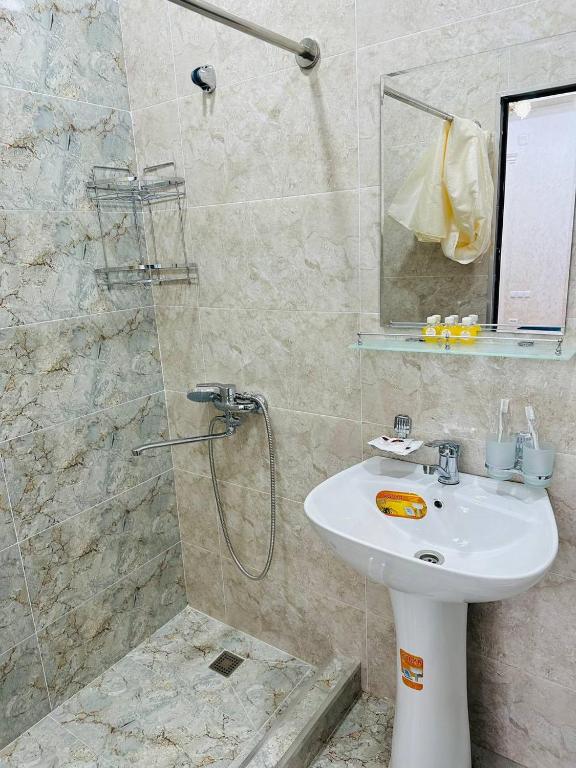 Art Inn Hotel