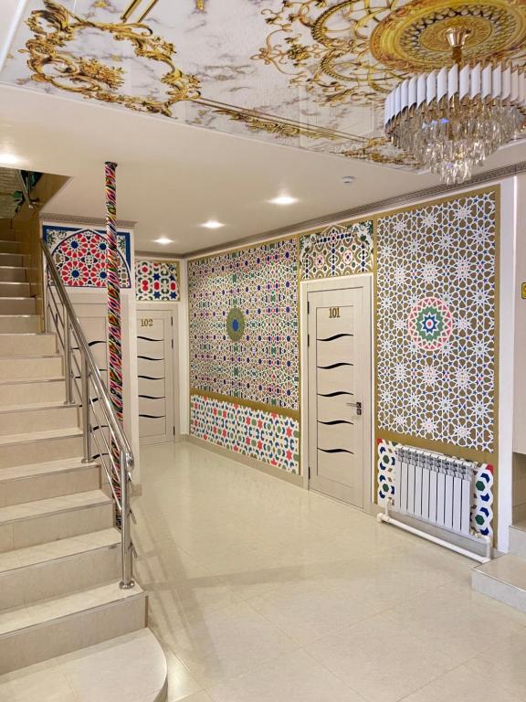 Nanosh East Hotel