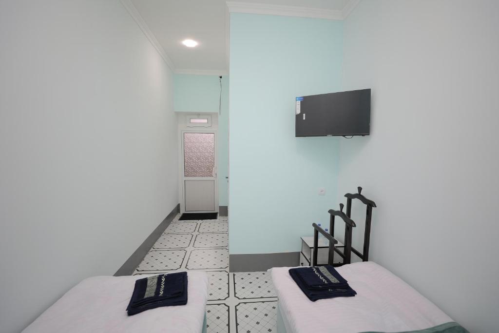 Hotel S & D Hostel