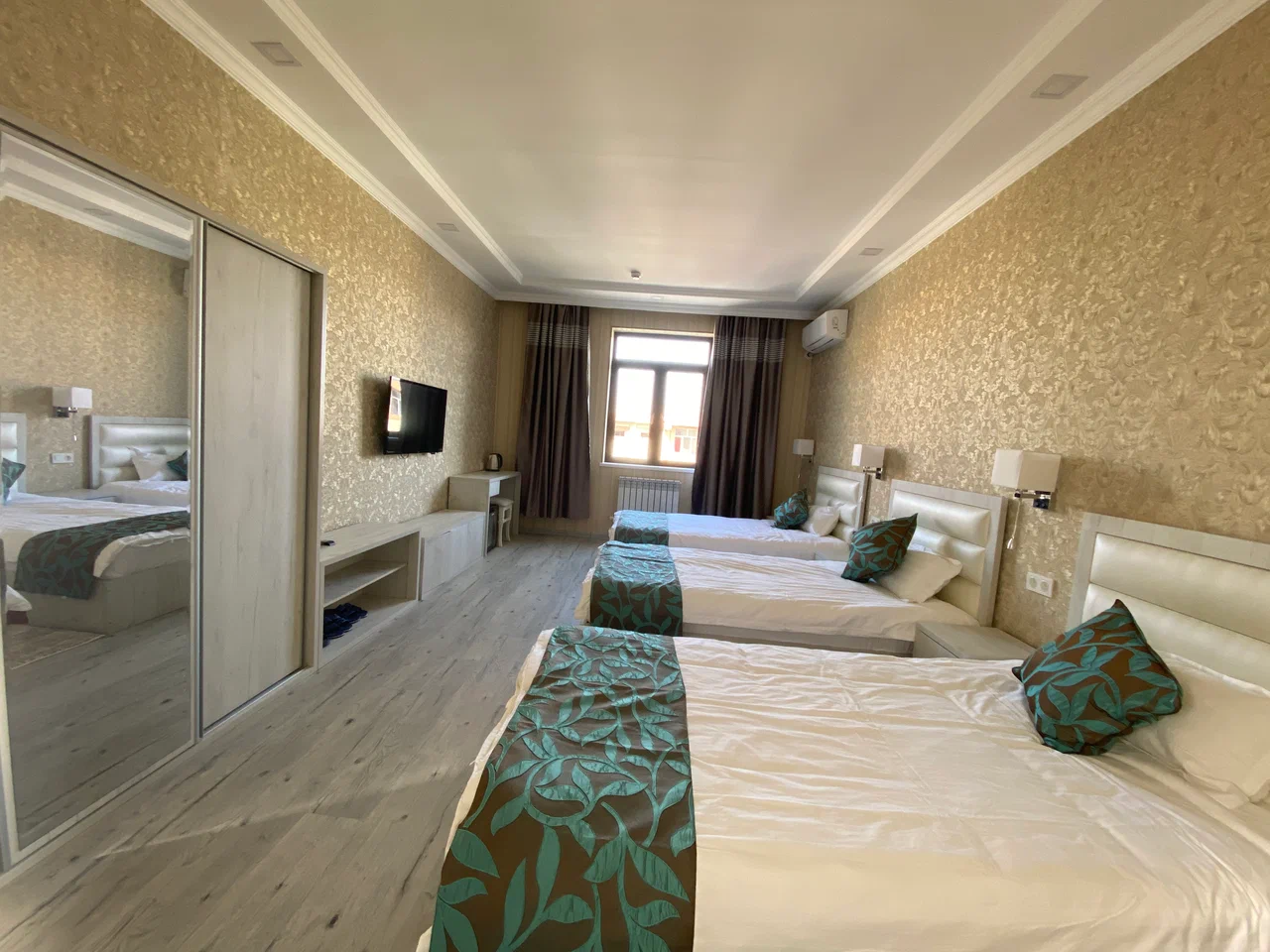 Summer Hotel