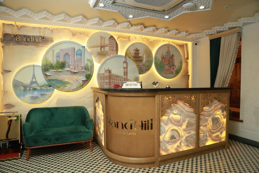 Sandhill Hotel