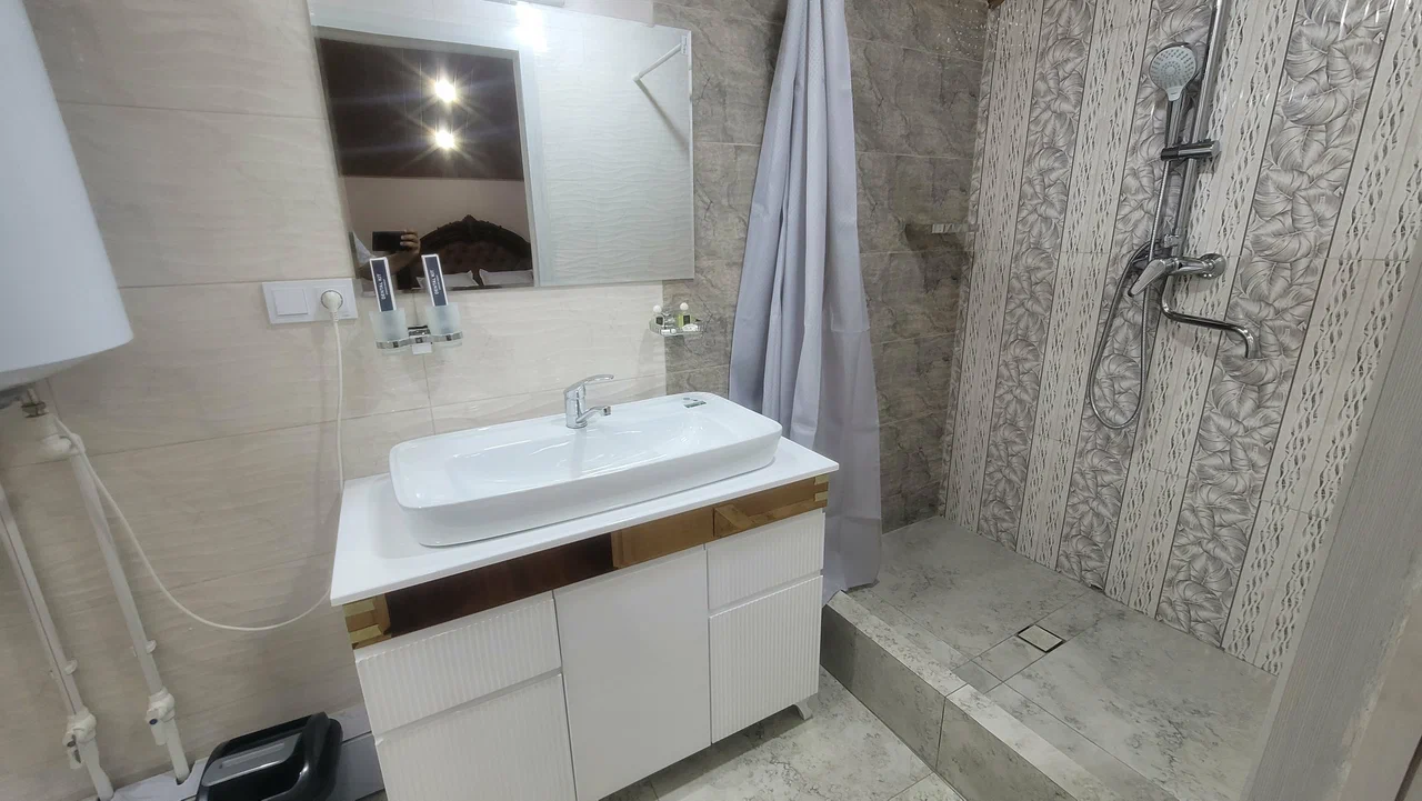 7 Days Home Hotel