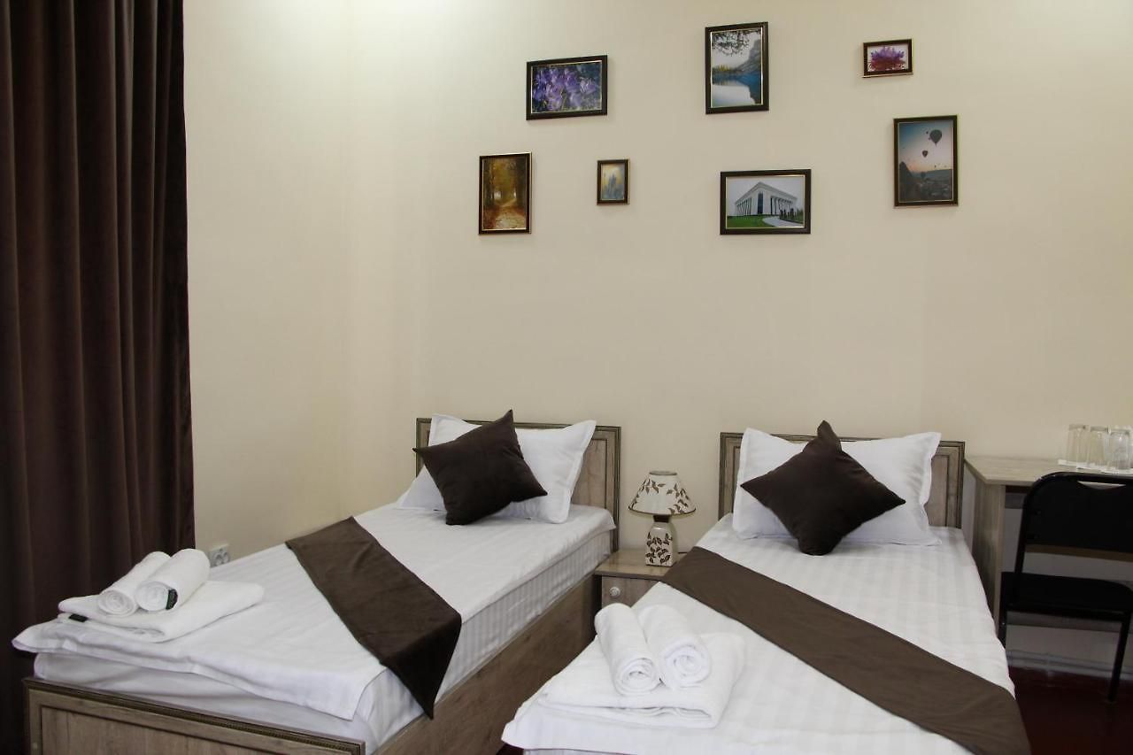 Zafaron Hotel
