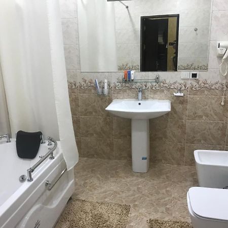 Happy House Hotel