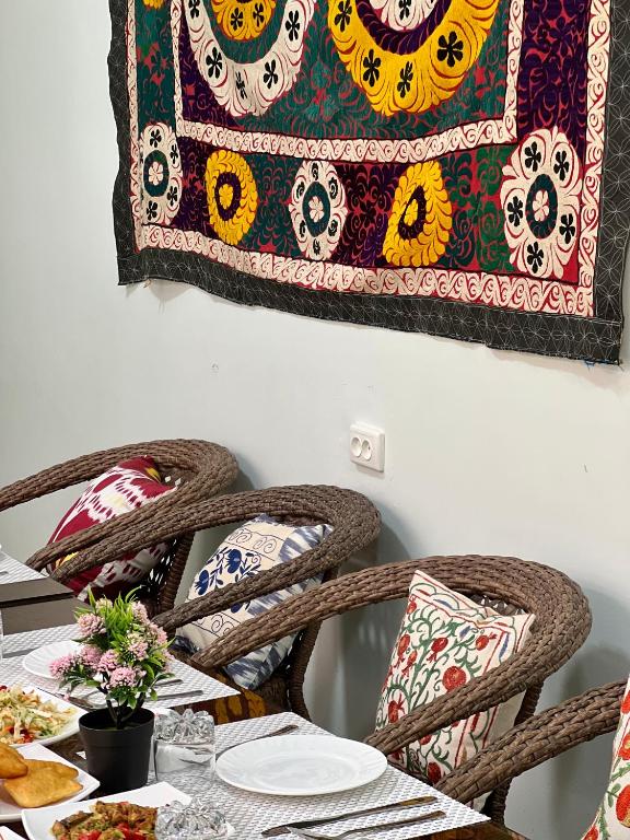 Suzani Art National House