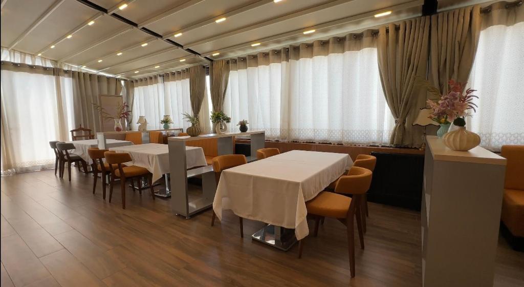 Hotel Bukhara