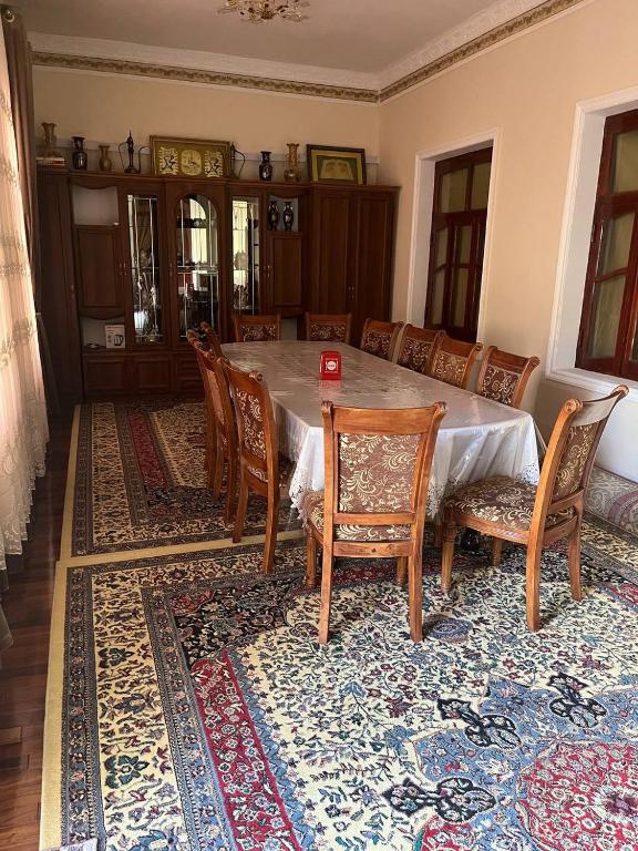 ZARIN Guest House B&B