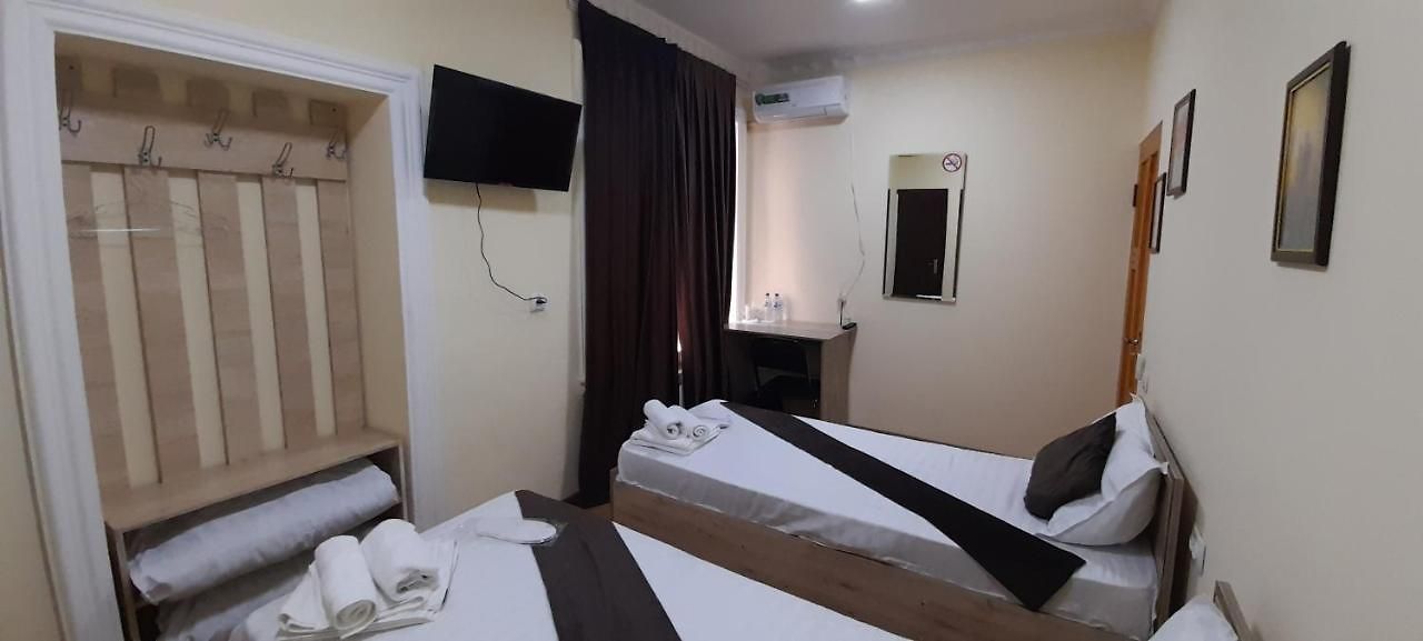 Zafaron Hotel